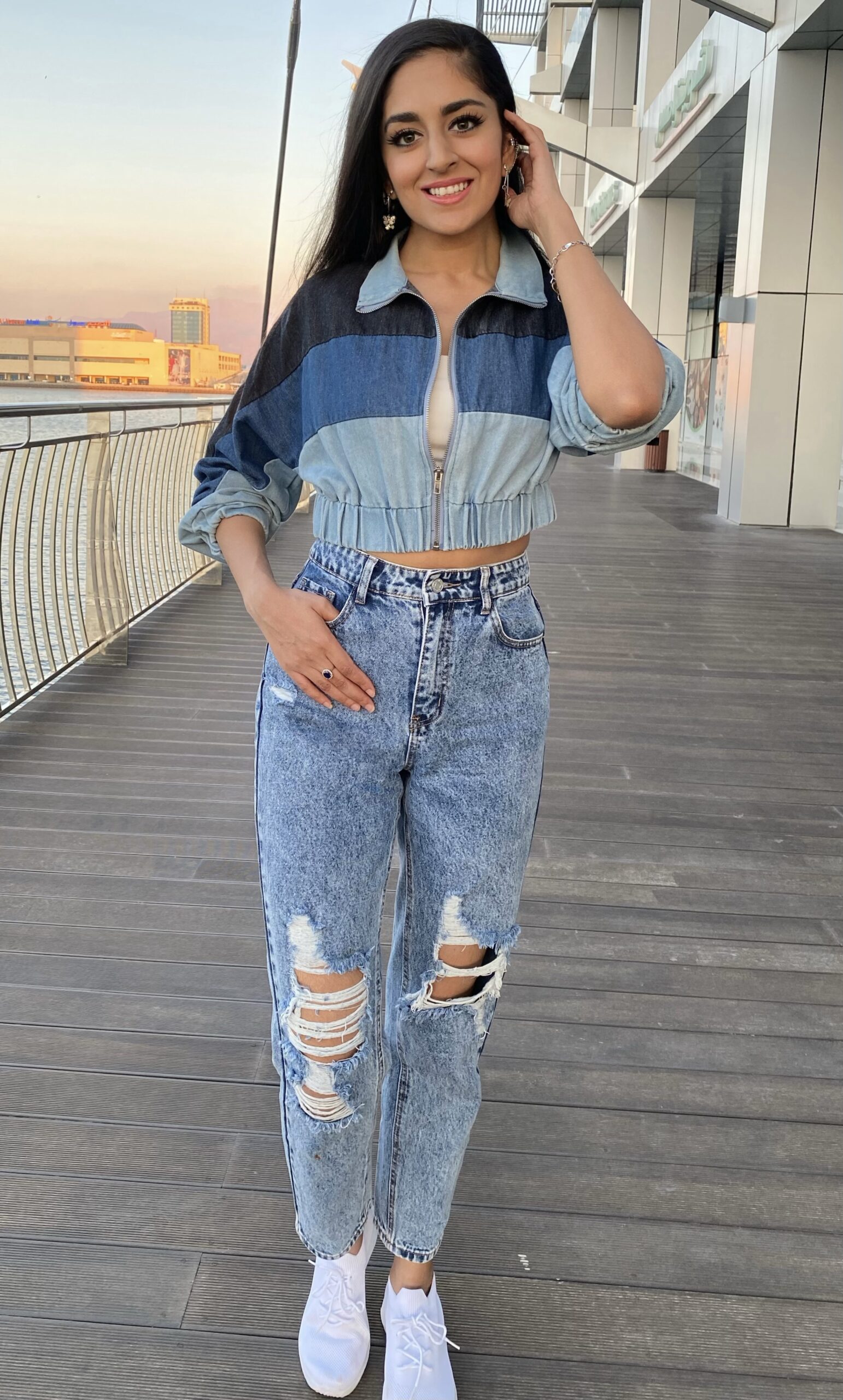 Facetune_23-02-2024-03-28-39